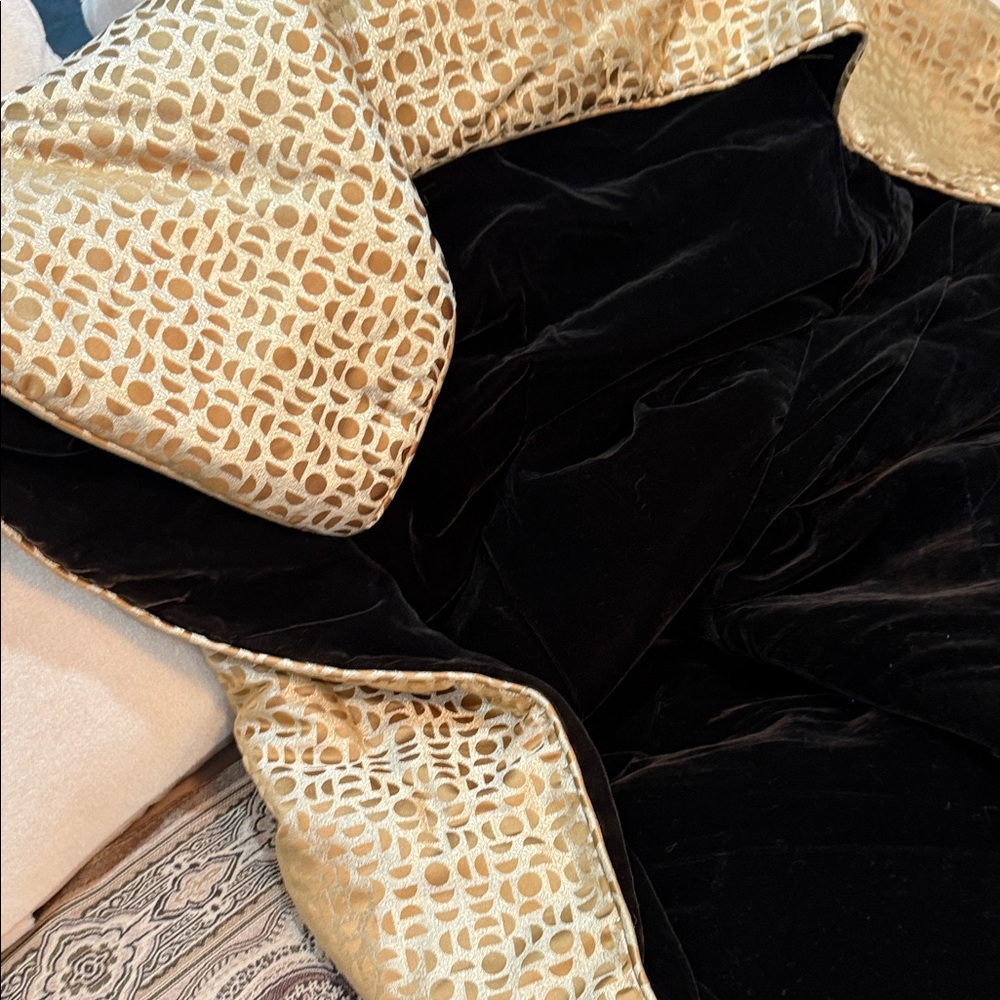 Forgotten Shanghai Velvet and silk throw NEW